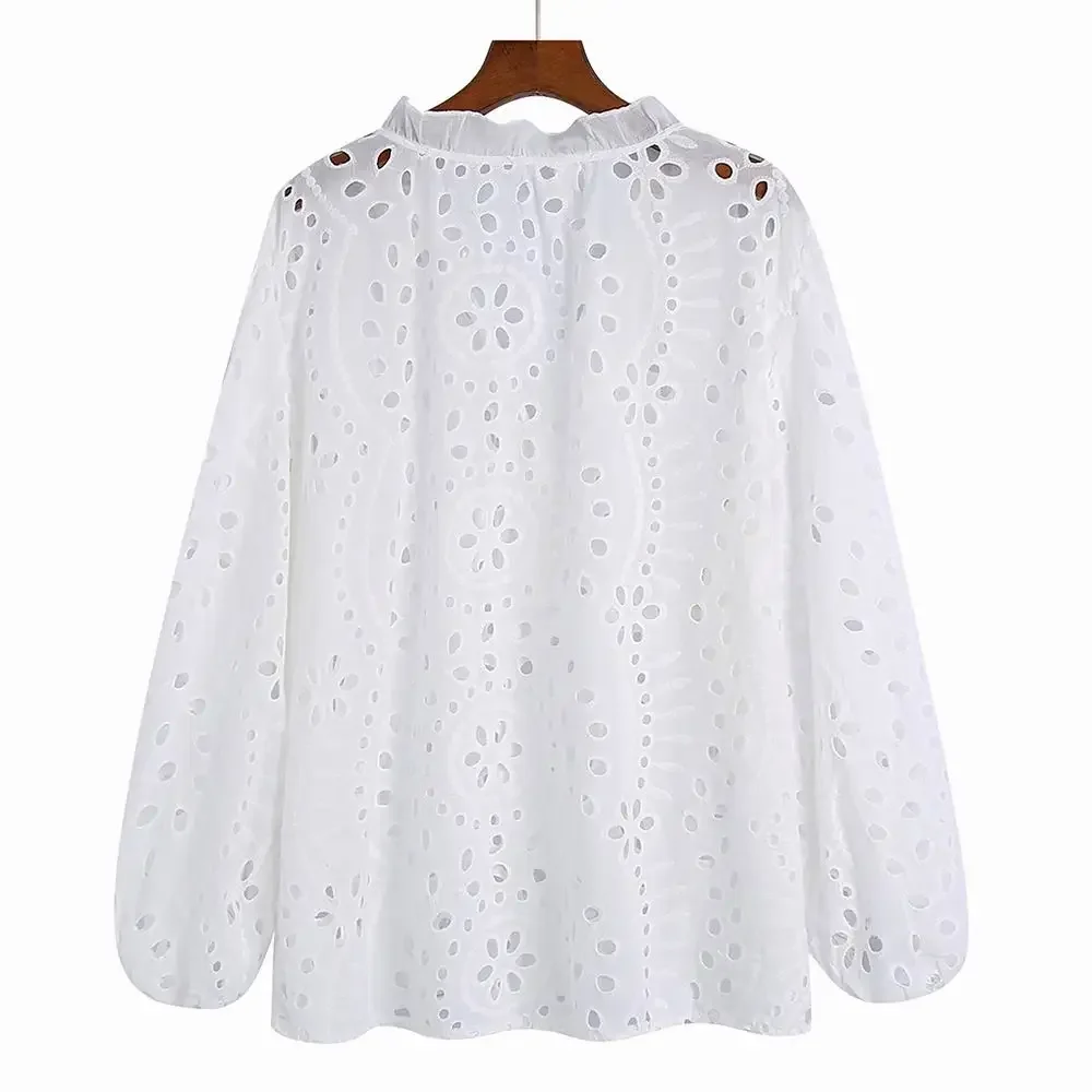 Белая блузка Кружевная рубашка Женская 2024 Летняя Новая одежда с открытой вышивкой Blusa, пуловер для современной девушки, верхняя одежда 3